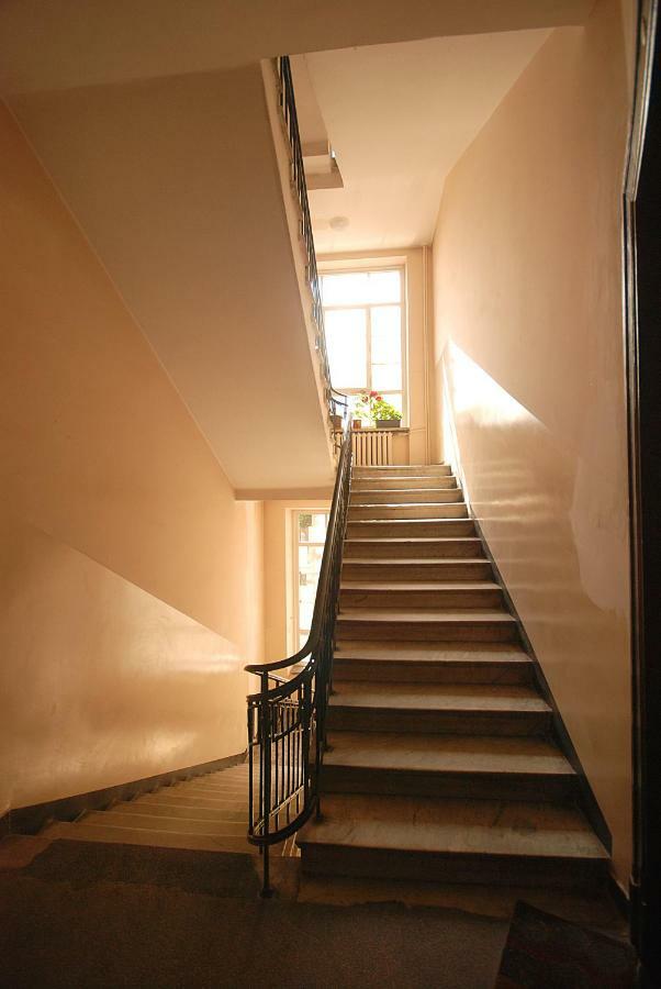 Nowy Apartament Wilcza Warszawa Exteriör bild