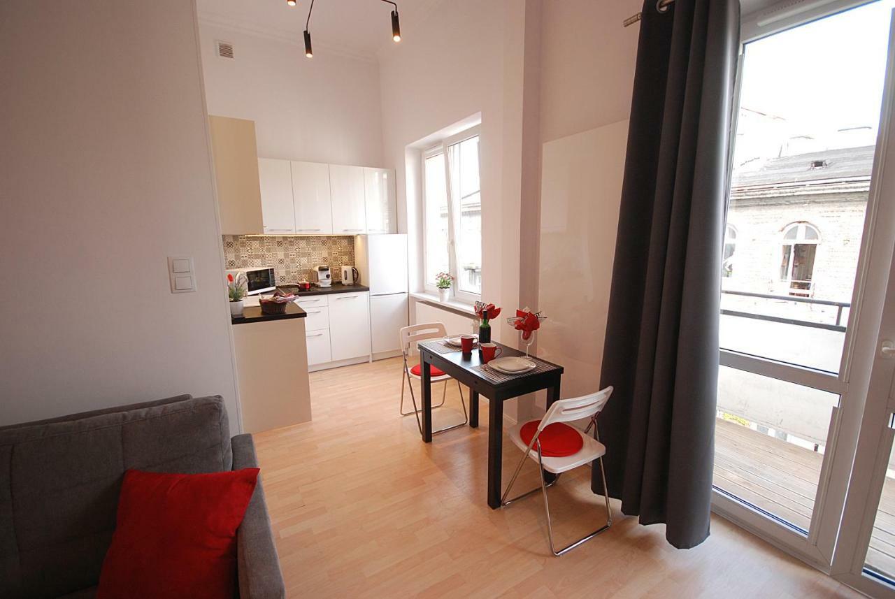 Nowy Apartament Wilcza Warszawa Exteriör bild